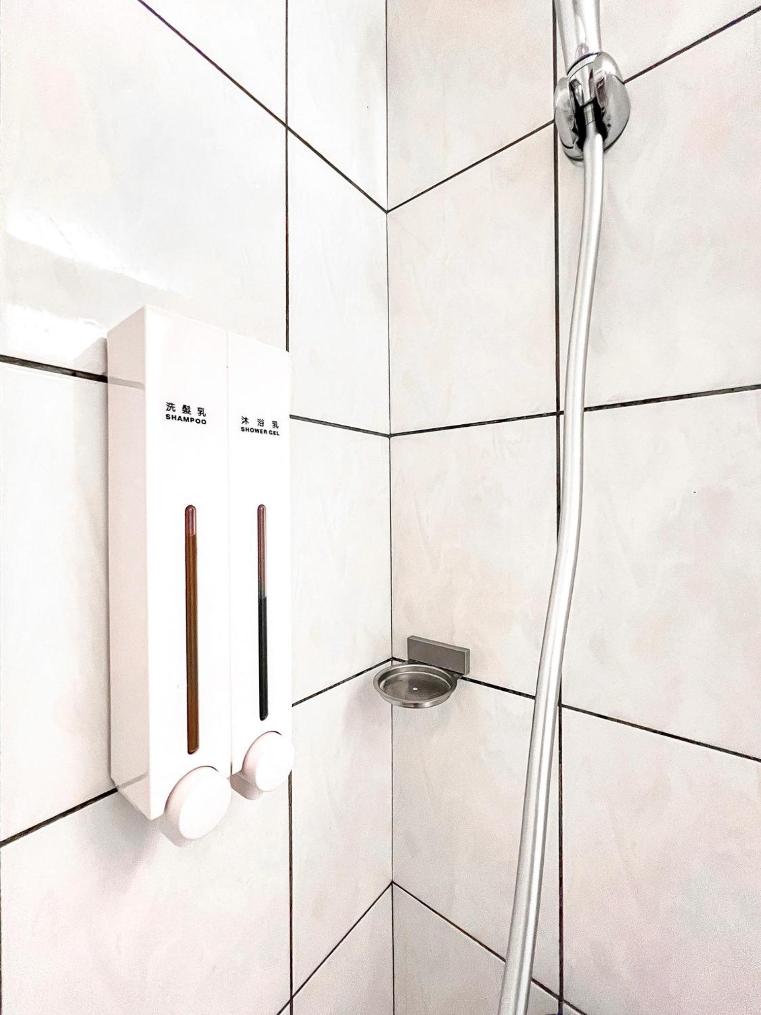 Foung Kou Hotel Манонг Екстериор снимка